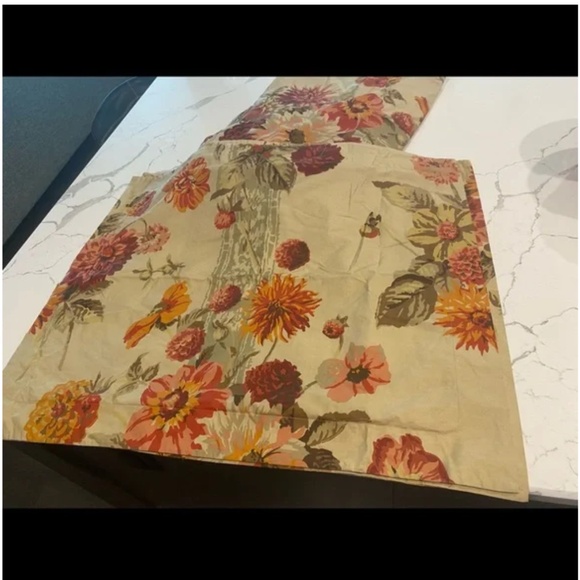 Pottery Barn Queen Duvet with 2 Pillow Shams - Picture 3 of 10